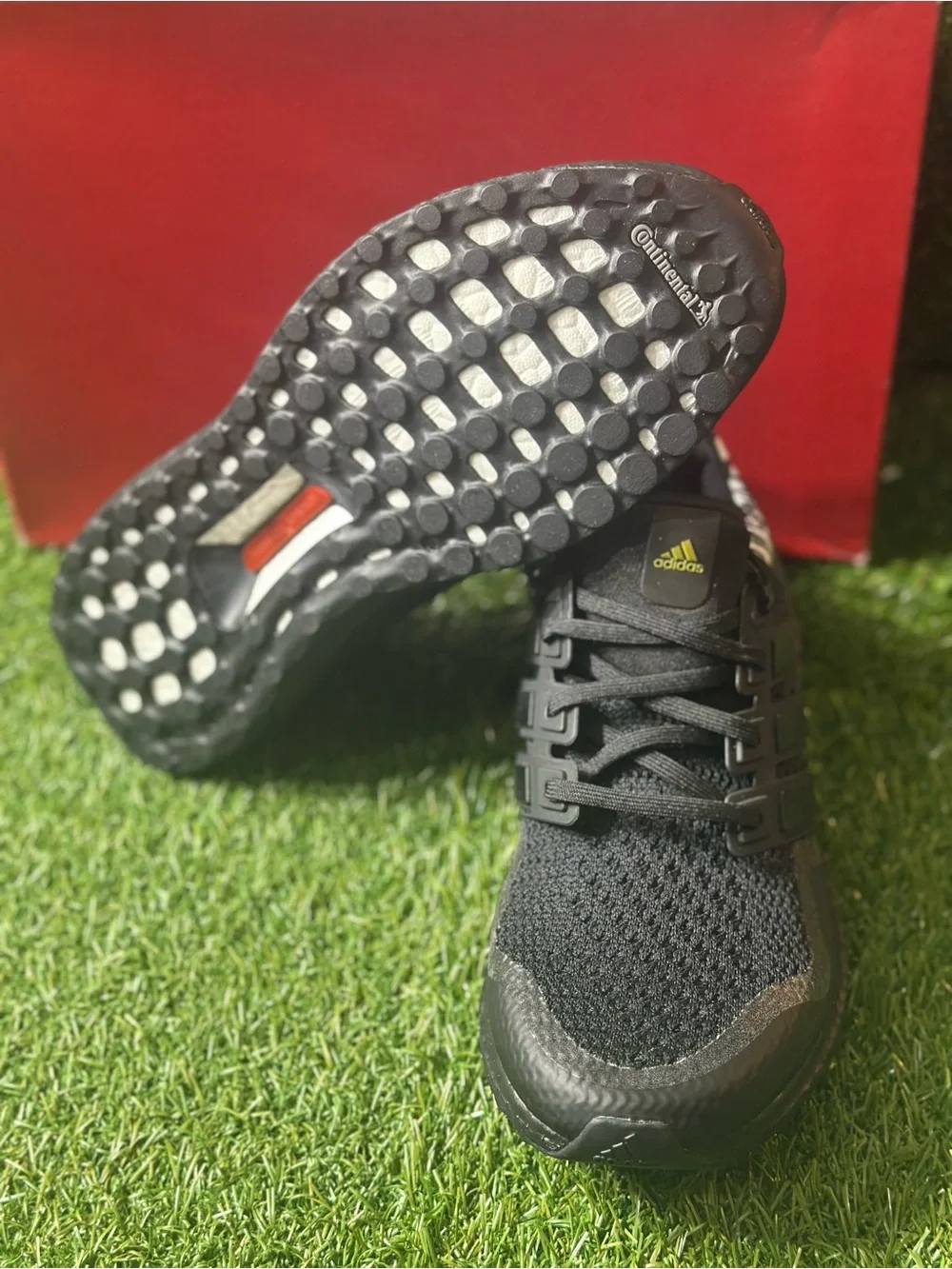 ADIDAS ULTRABOOST DNA , SIZE 7 MENS , COLOR:CORE BLACK/ GOLD METALLIC, NEW